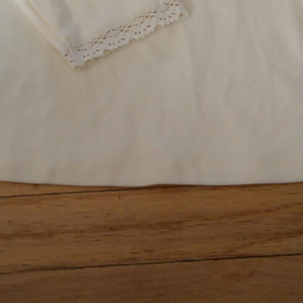 Express  Top - Picture 5 of 5